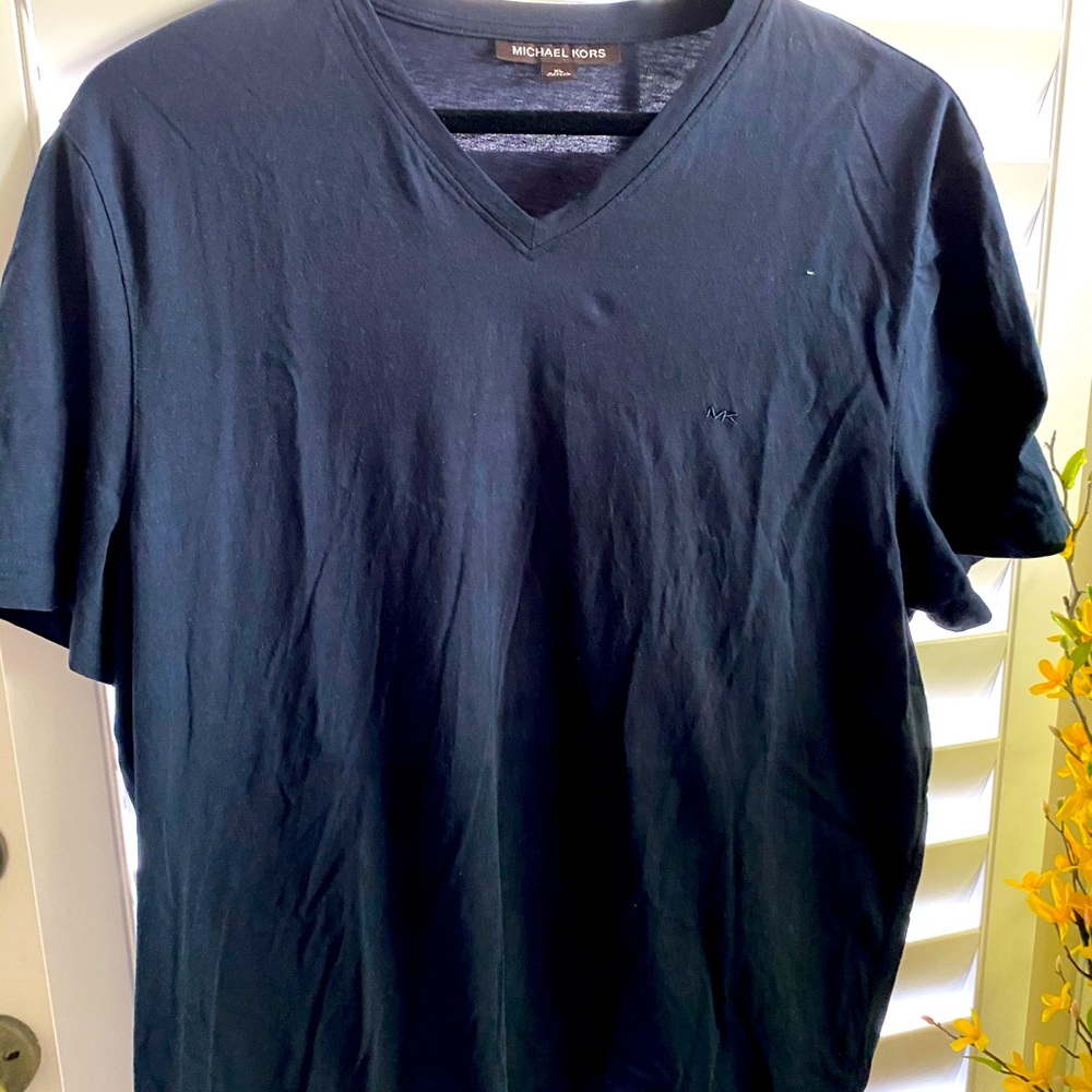 Michael Kor’s Men’s XL V neck T-shirt